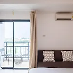 The Corner โรงแรม 3*