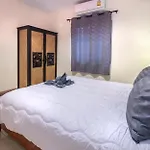 Garden Near Walking Street And Beaches Villa Pattaya