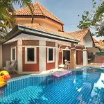 Villa Garden Near Walking Street And Beaches