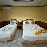 Hotel Mr.mac's Place 2*