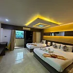 Hotel Mr.mac's Place 2*