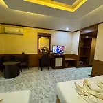 Mr.mac's Place 2* Pattaya