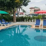 Dj Residency And Pool Party Hotel 3*