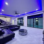 Pool 435 Nearby Walking Street * Pattaya