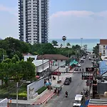 4 Palms Pratumanak 3* Pattaya