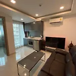 Exclusive Arcadia Condo - Amazing Pools, Gardens, Waterfalls, Gym, Sauna, Jacuzzi, Parking - Super Host