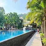 อพาร์ทเม้น Unixx Seaview Pattaya