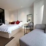 Downtown Charm Edge 1 Bedroom Seaview อพาร์ทเม้น