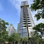 อพาร์ทเม้น Downtown Charm Edge 1 Bedroom Seaview Pattaya