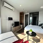 Downtown Charm Edge 1 Bedroom Seaview อพาร์ทเม้น