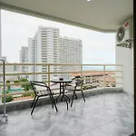 Jomtien Beachside At View Talay5 Apartment *