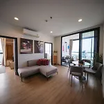 The Edge Central Holiday Inn New