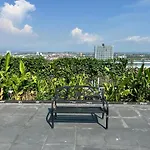 อพาร์ทเม้น Jomtien Treetops *