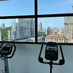 อพาร์ทเม้น Jomtien Treetops