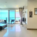 อพาร์ทเม้น The Palm Wongamat X Monthstayz Thailand Pattaya