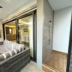 Zensiri Brand New Luxury Pool Villa