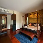 Luxury Luxury Seven Stars