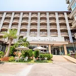 Dancenter Luxury Underwater World Pattaya