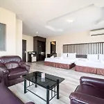 Dancenter Luxury Underwater World Pattaya