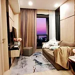 อพาร์ทเม้น Panora 2-bedroom With Sea View *