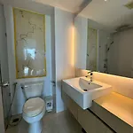 Atlantis Jomtien Apartment *