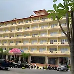 Sunday Ja Plus Hotel