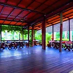 Sunday Ja Hotel