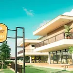 Yellow Moon Hotel