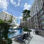 Comfort In The Water Park *