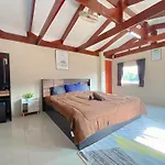 Villa Gary Pool Pattya