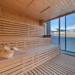 2 Bed Sea View High Floor Luxury Apartment *