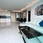 Cosy Beach View Condominium