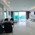 Cosy Beach View Condominium