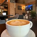 Friends Station & Cafe Hostel Pattaya