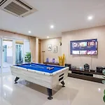 โรงแรม Platinum Pool *