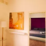โรงแรม Titanic Residence-7 Minute Walk To The 4*