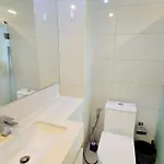 Center Ccr Apartment *