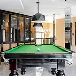 Luxury Pool T1 Near Walking Street 5br 9 Persons วิลล่า