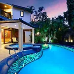 Luxury Pool T1 Near Walking Street 5br 9 Persons วิลล่า Pattaya