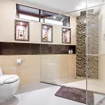 Luxury Pool T1 Near Walking Street 5br 9 Persons วิลล่า