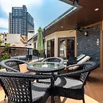 วิลล่า Luxury Pool T1 Near Walking Street 5br 9 Persons Pattaya