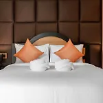 วิลล่า Luxury Pool T1 Near Walking Street 5br 9 Persons *