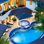 วิลล่า Luxury Pool T1 Near Walking Street 5br 9 Persons