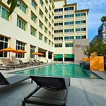 Crown Pattaya Beach Hotel