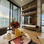 Sea View Amazing 2 Bed Room-mesmerizing Views *