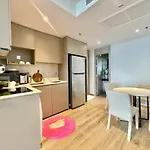 Apartment Sea View Amazing 2 Bed Room-mesmerizing Views Pattaya