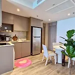 Sea View Amazing 2 Bed Room-mesmerizing Views Apartment *