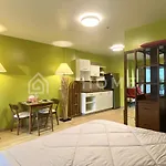 อพาร์ทเม้น Sea View View Talay 7 Pattaya