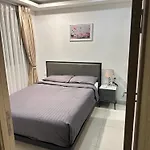 Arcadia Continental 1 Bedroom Pool View *