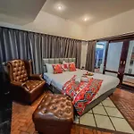 Thabali Oasis:3Bhk Private Pool Villa + Sauna